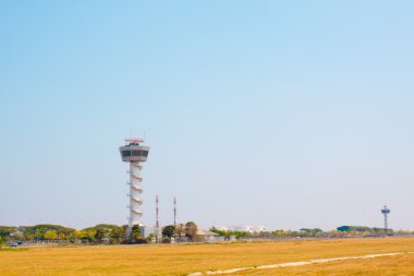 Hava Trafik Kontrol Kulesi Günbatımı Gökyüzü