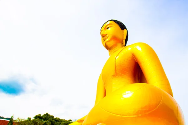 Statue de Bouddha, Grande statue de Bouddha doré en Thaïlande — Photo