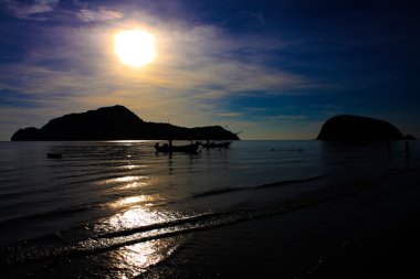 Parnburi deniz ve güneş ışığı