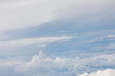 Güzel beyaz bulutlu