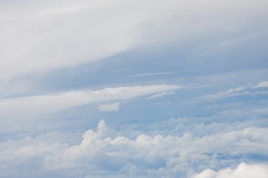 Güzel beyaz bulutlu