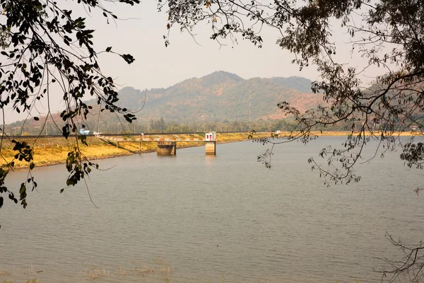 Güzel Bang Pra doğal göl