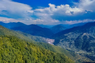 Bulutların tepesi, dağlardaki bulutlar
