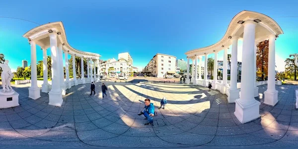 Batumi Georgia Maret 2021 360 Seorang Pria Mengambil Gambar Jalan — Stok Foto