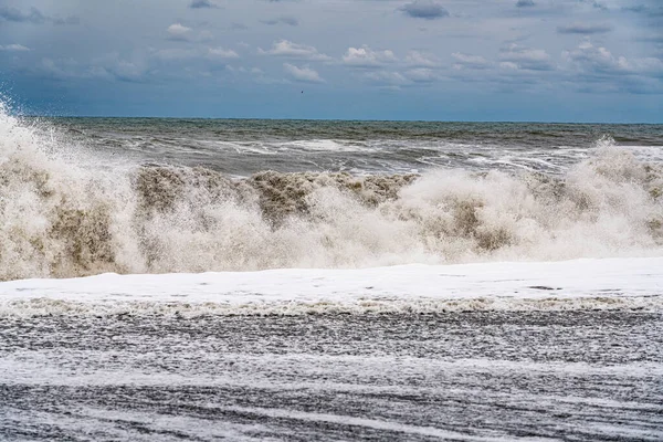 Nuages Sombres Vagues Océaniques Tombant Pendant Une Tempête — Photo