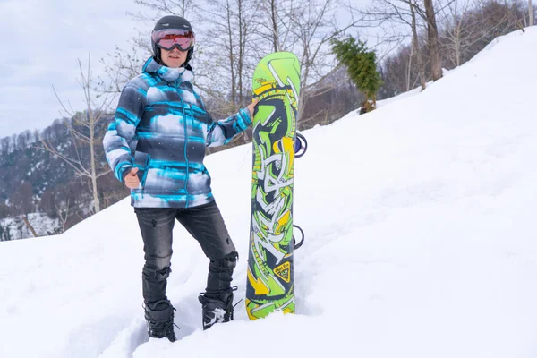 Homme Équipement Snowboard Tient Dans Neige — Photo