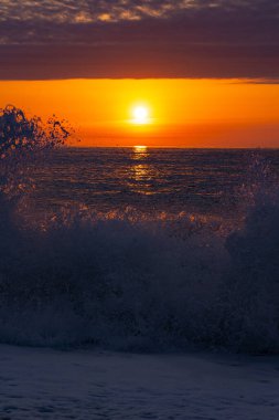 Nisan 'da Karadeniz' de Günbatımı