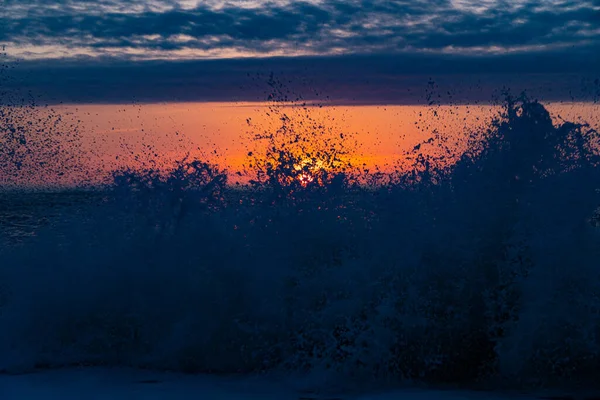 Espuma Mar Durante Pôr Sol Laranja — Fotografia de Stock