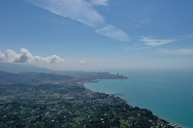 İnsansız hava aracından dağlara, ormana ve köye