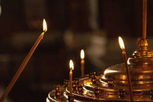 Batumi Geórgia Março 2021 Queimando Velas Templo Fogo Sagrado — Fotografia de Stock