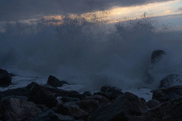 Ondas Mar Negro Durante Pôr Sol — Fotografia de Stock