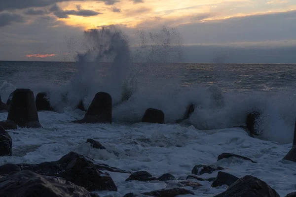 Vlny Černém Moři Při Západu Slunce — Stock fotografie