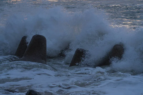 Waves Hitting Tetrapods Black Sea — Stock Photo, Image