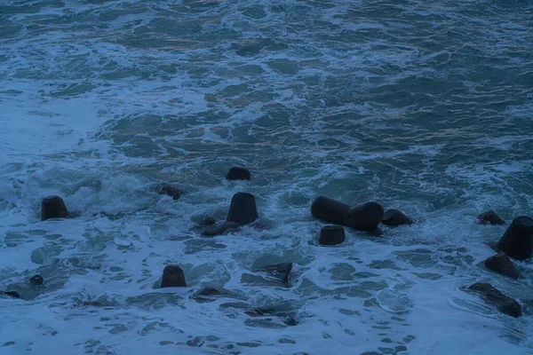 Vågor Som Träffar Tetrapoder Svarta Havet — Stockfoto