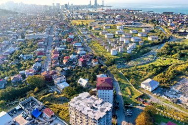 Batum, Gürcistan - 1 Mayıs 2021: Endüstriyel bölgenin hava görüntüsü