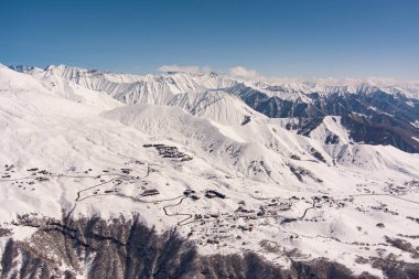 Kafkas dağları karlar altında, hava manzarası
