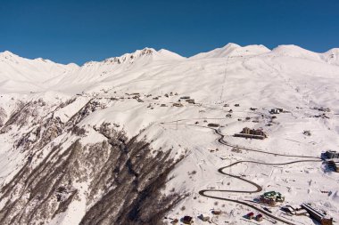 Kafkas dağları karlar altında, hava manzarası