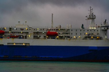 Batumi, Gürcistan - 4 Mayıs 2021 Kaunas gemisi limana girdi