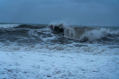 9 Mayıs 2021 'de Batumi' deki Karadeniz Fırtınası