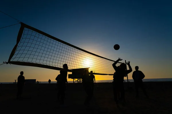 Batumi Géorgie Mai 2021 Jouer Volley Ball Coucher Soleil — Photo