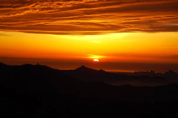 Beautiful Yellow Sunset Background City — Foto de Stock