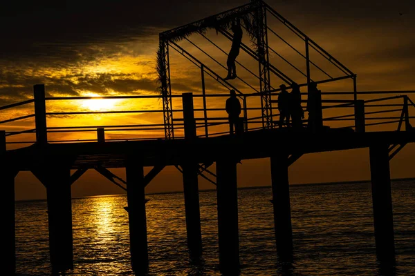 Beautiful Yellow Sunset Background Pier — Fotografia de Stock
