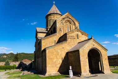 Mtskheta şehrindeki Beyaz Kilise