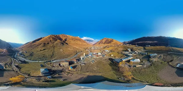 Ushguli Yukarı Svaneti Gürcistan Daki Yüksek Dağ Köyünün 360Vr Insansız — Stok fotoğraf