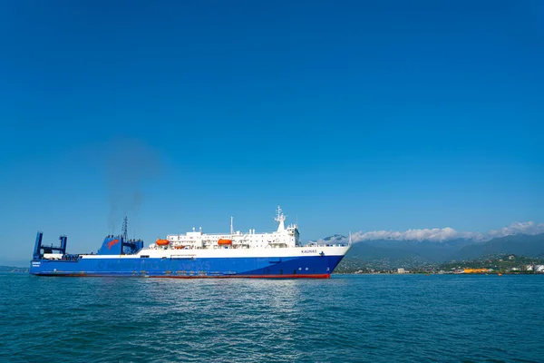 Batumi Geórgia Junho 2021 Ferry Entra Porto — Fotografia de Stock