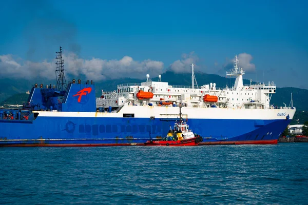 Batumi Geórgia Junho 2021 Ferry Entra Porto — Fotografia de Stock