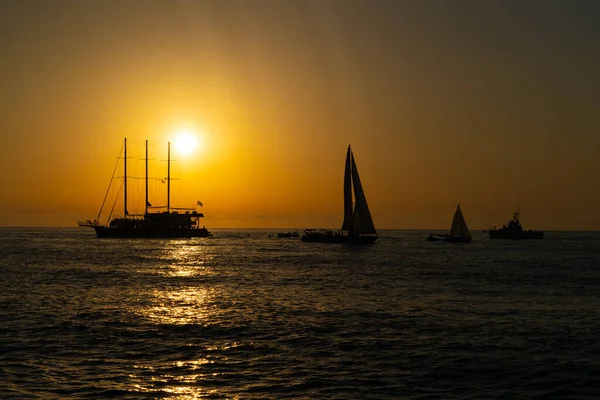 Batumi Georgia Junio 2021 Gran Velero Atardecer — Foto de Stock