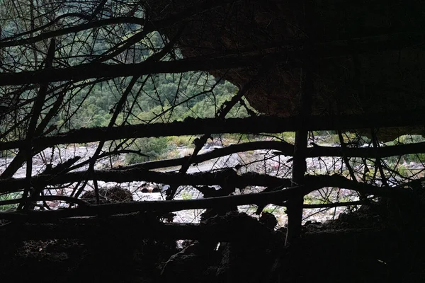 Pedras Cinzentas Uma Caverna Pedras — Fotografia de Stock