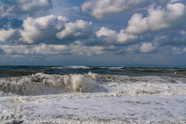 Batumi, Gürcistan - 12 Mart 2021: Karadeniz Fırtınası