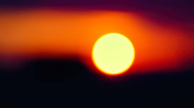 Turuncu Güneş odak dışı