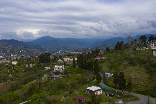 Drone Vista Del Villaggio Piedi Della Montagna — Foto Stock