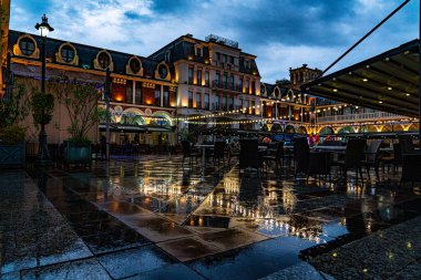 Batumi, Gürcistan - 14 Temmuz 2021: Yağmurdaki Meydan