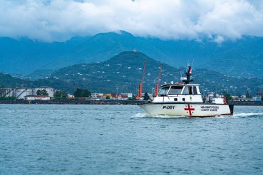 Batum, Gürcistan - 14 Temmuz 2021: Sahil Güvenlik gemisi
