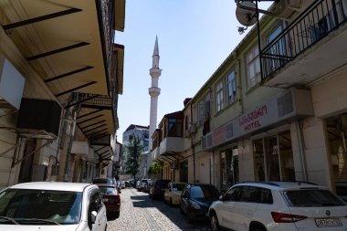 Batumi, Gürcistan - 29 Nisan 2021: Eski şehir sokağı