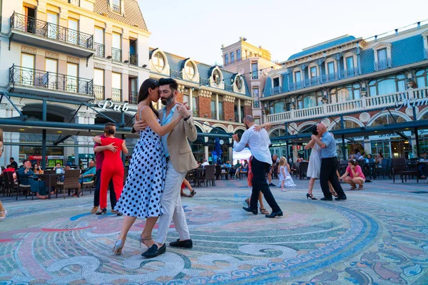 Batumi Gruzja Lipca 2021 Tango Argentyńskie Placu Piazza — Zdjęcie stockowe