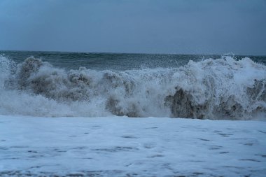 9 Mayıs 2021 'de Batumi' deki Karadeniz Fırtınası