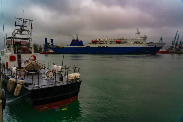 Batumi Geórgia Maio 2021 Navio Kaunas Entra Porto — Fotografia de Stock