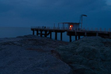 Nisan 'da Karadeniz' de turuncu gün batımı