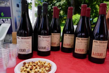 Batumi, Gürcistan - 06 Ağustos 2021: Halk Sanatları Fuarı