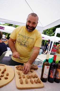 Batumi, Gürcistan - 06 Ağustos 2021: Halk Sanatları Fuarı