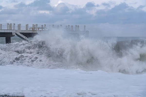 Batumi Georgia Febbraio 2021 Tempesta Sul Mar Nero Onde Enormi — Foto Stock