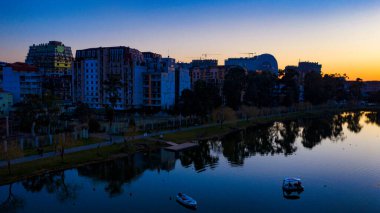 Batumi, Gürcistan - 27 Ağustos 2021: Bir İHA 'dan Nurigel Gölü manzarası