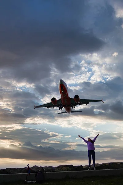 Batumi Georgia May 2021 Girl Stands Plane — Stock Photo, Image