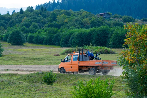 Gorgomi Georgia Agosto 2021 Camion Montagna — Foto Stock