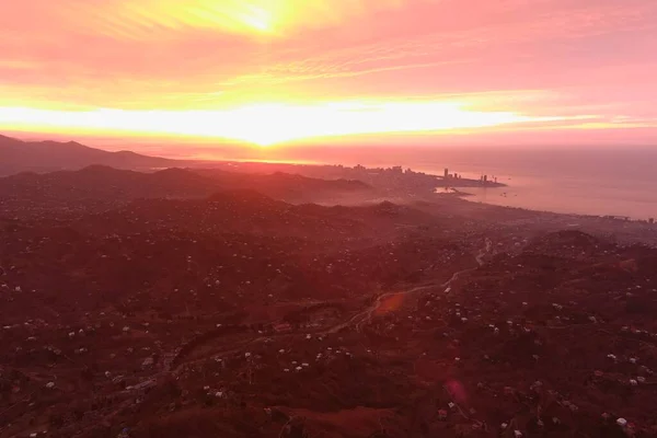 Hermoso Atardecer Naranja Las Montañas —  Fotos de Stock