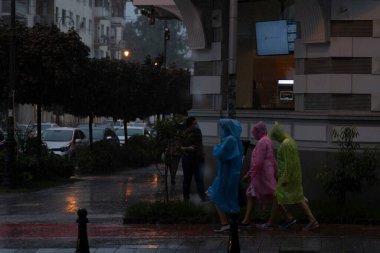 Batumi, Gürcistan - 2 Eylül 2021: Yağmurdan sonra şehir sokakları